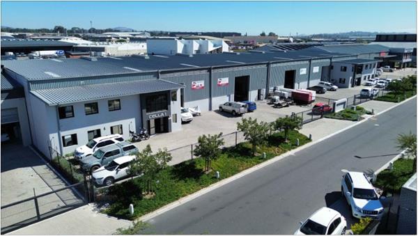 1 073 m² Industrial space