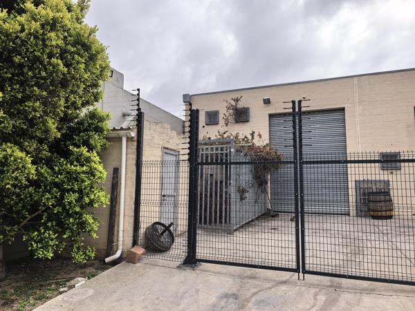 140  m² Industrial space