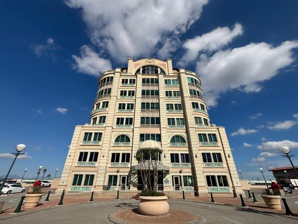 324 m² Commercial space