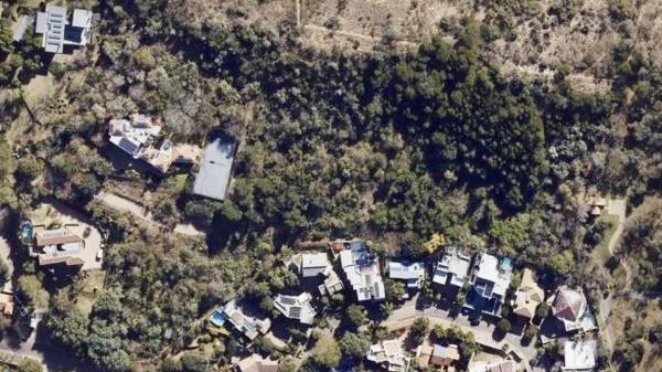 2 748 m² Land