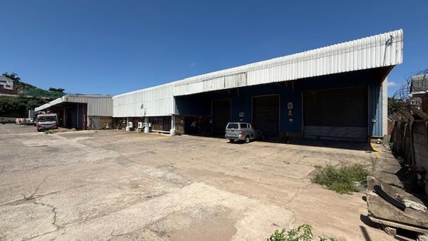 1 943 m² Industrial space