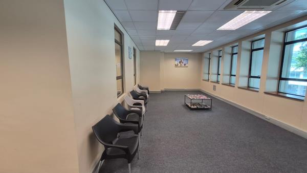 120 m² Commercial space