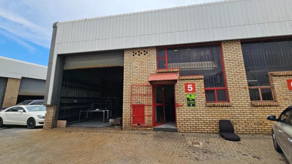 243 m² Industrial space