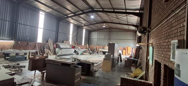 430 m² Industrial space