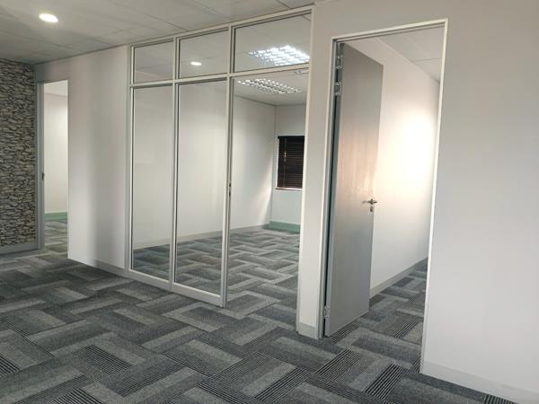 115  m² Commercial space