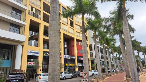 99  m² Office Space