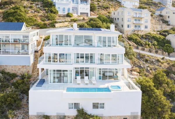 7 Bedroom House