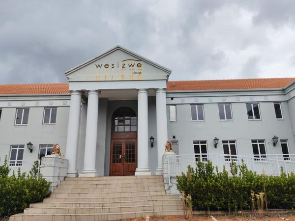 1 980 m² Office Space