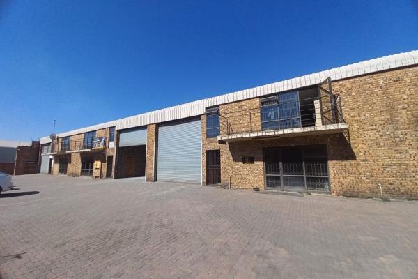 1 800  m² Industrial space