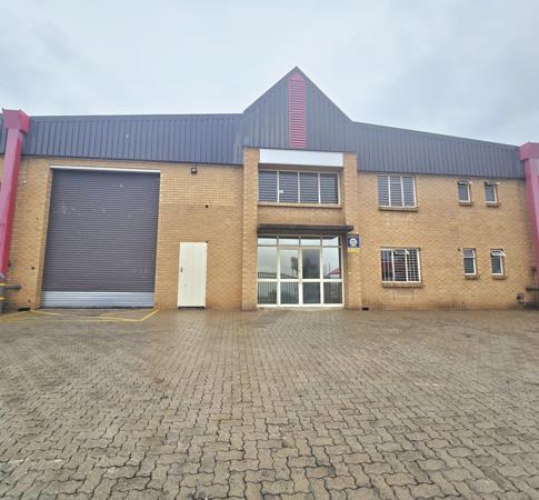 637 m² Industrial space