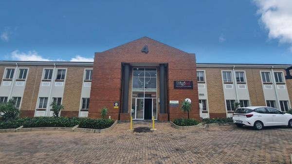 261 m² Office Space