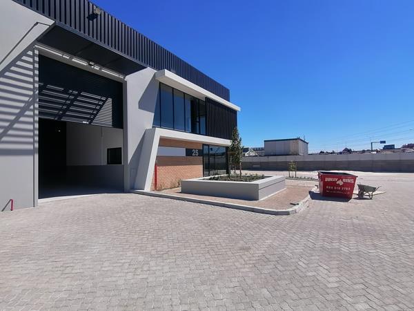 565 m² Industrial space