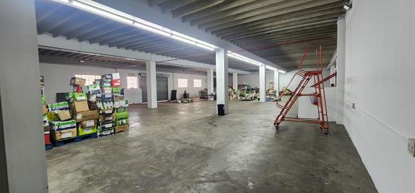 808  m² Industrial space