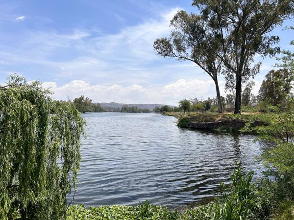 760 m² Land