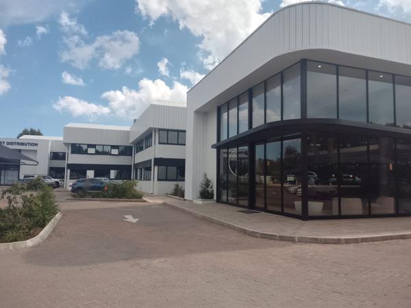 330  m² Office Space