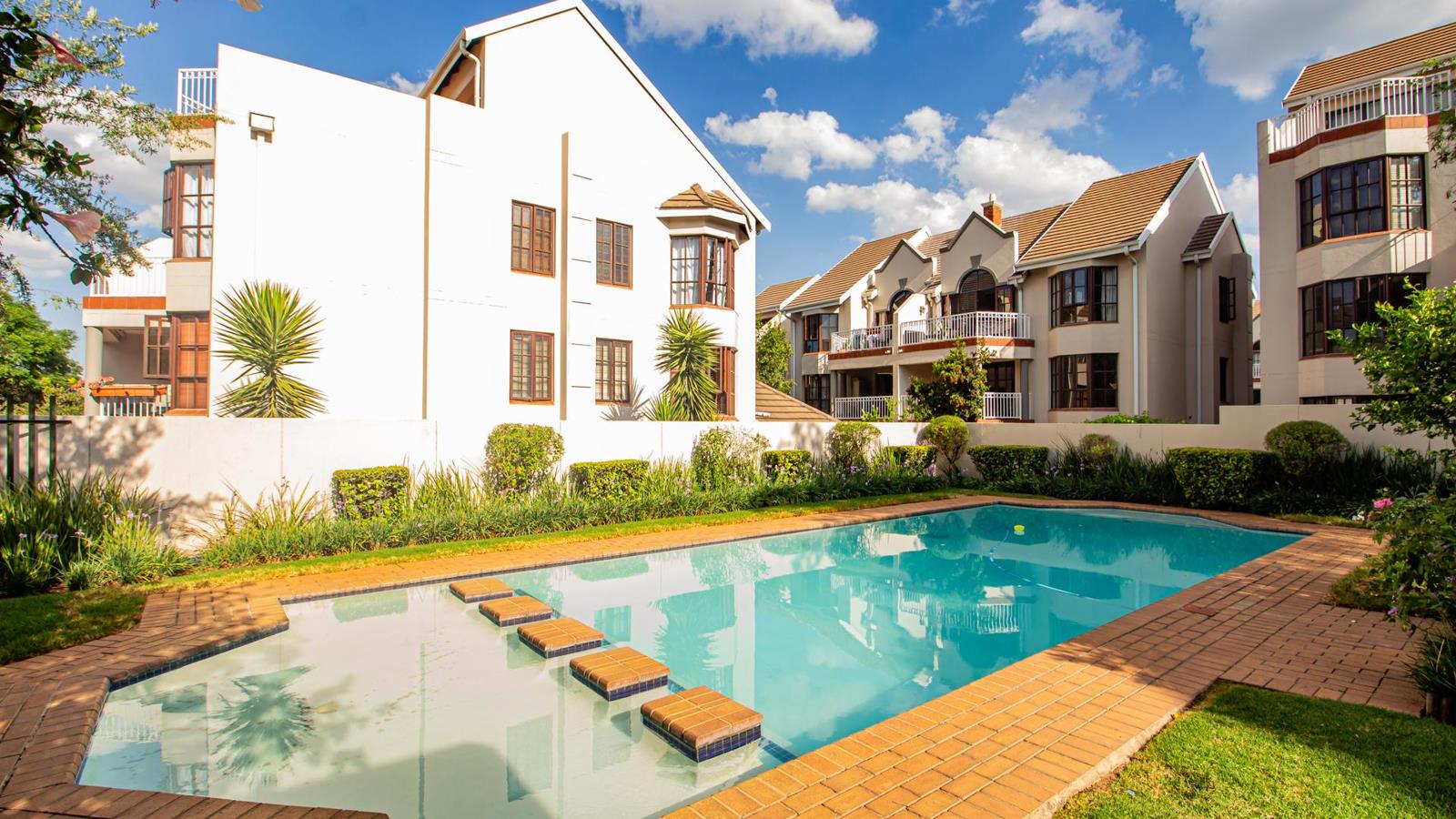2 Bedroom Apartment in Edenburg