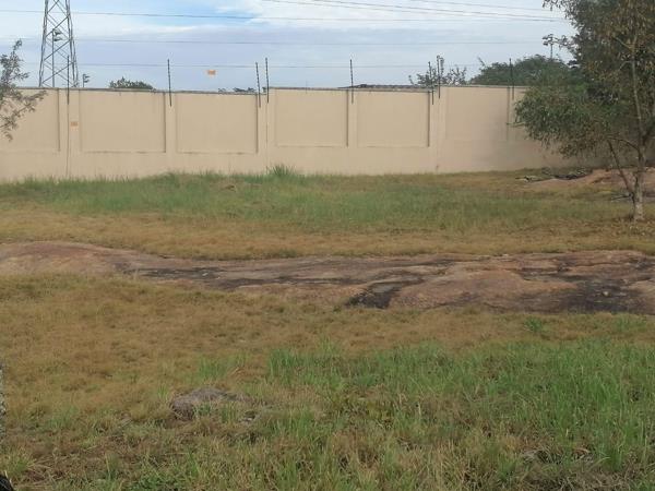 1 157 m² Land