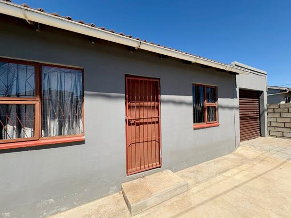 2 Bedroom House