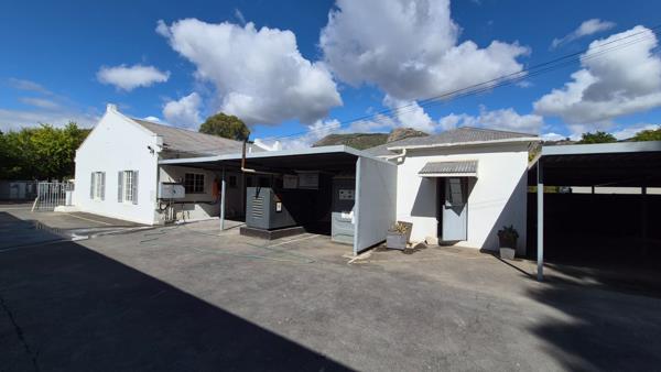 35  m² Commercial space