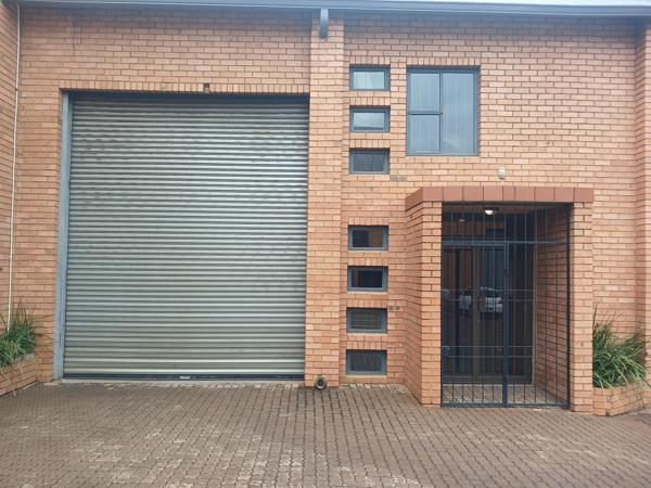 363  m² Industrial space