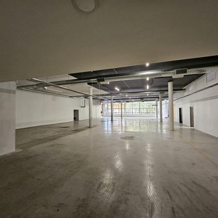 860 m² Commercial space
