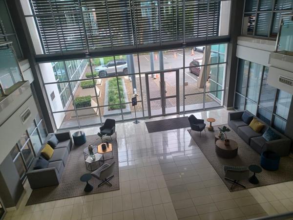 272 m² Office Space