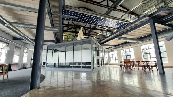 1 785 m² Office Space