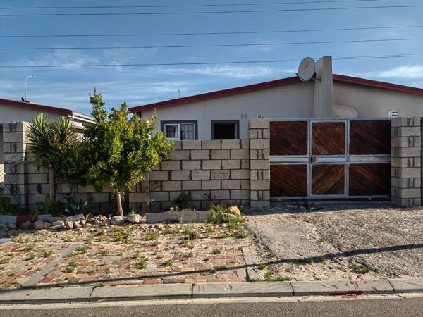 2 Bedroom House