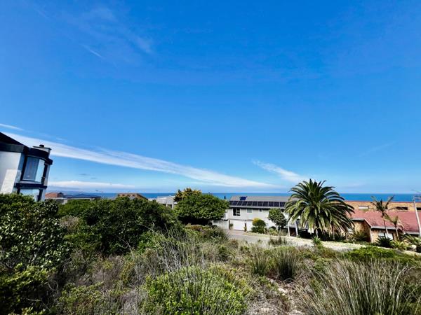 600 m² Land
