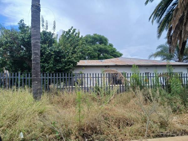 2 392 m² Land