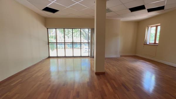 777 m² Office Space