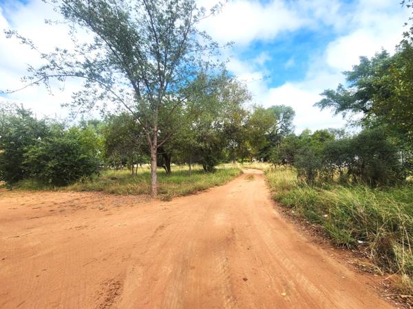 1 279 m² Land