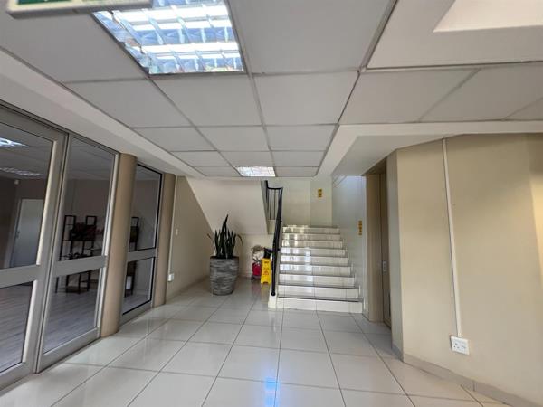 200 m² Office Space