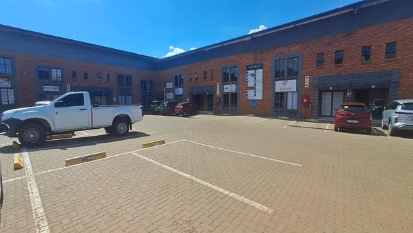 193  m² Industrial space