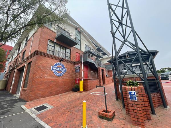 974 m² Commercial space