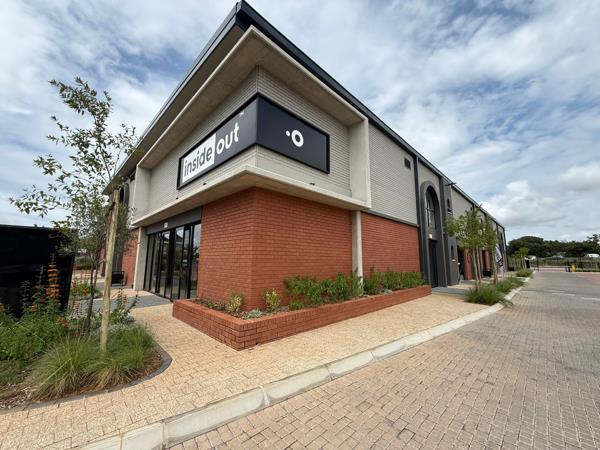 274  m² Commercial space