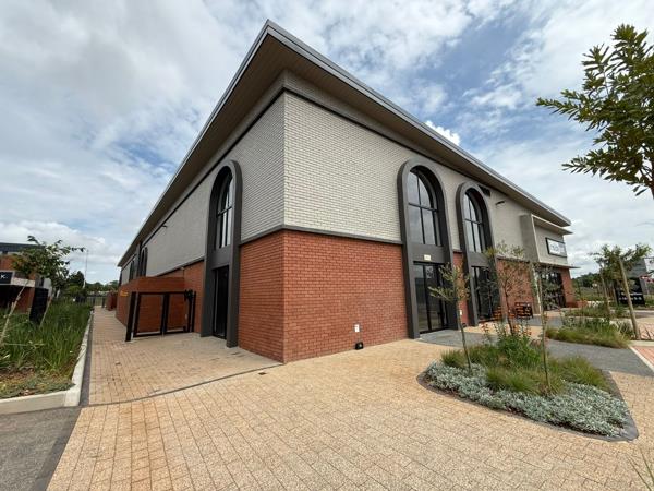 555  m² Commercial space