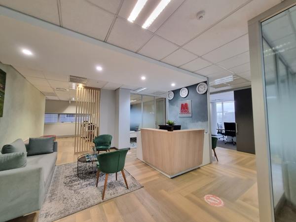 476  m² Office Space