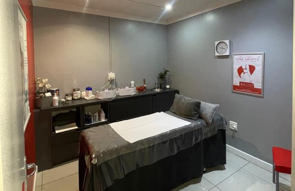 104 m² Commercial space