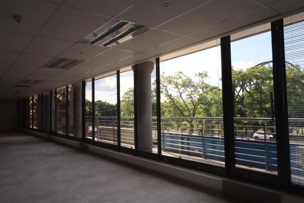 843 m² Office Space