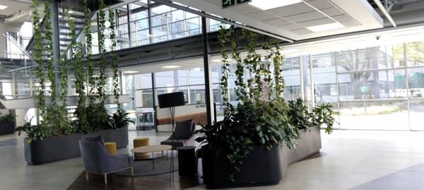 936  m² Office Space