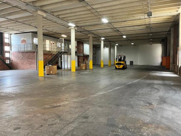 1 370 m² Commercial space