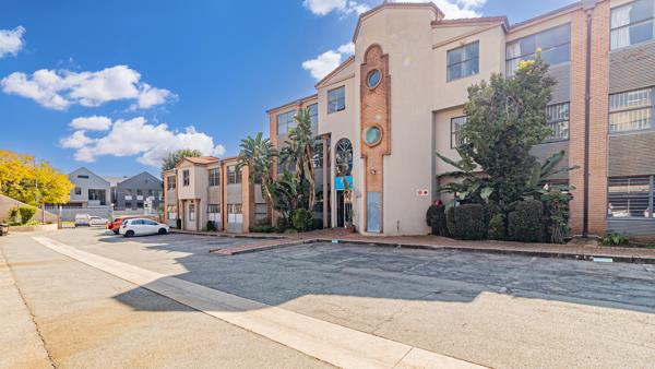 162 m² Commercial space