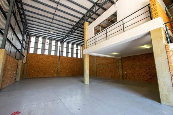 296  m² Industrial space