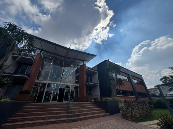 430 m² Commercial space
