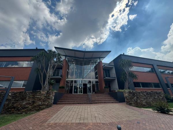 444 m² Commercial space