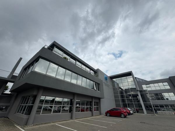 175  m² Commercial space