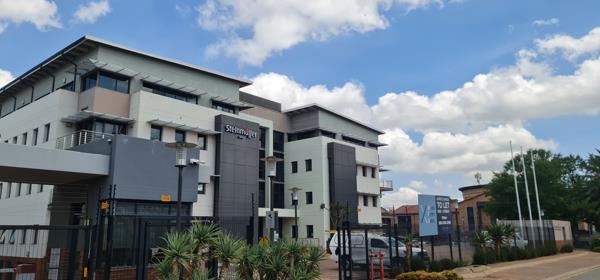 566 m² Commercial space