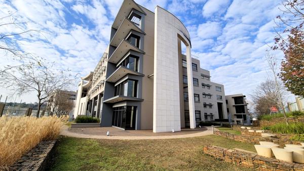 977 m² Office Space