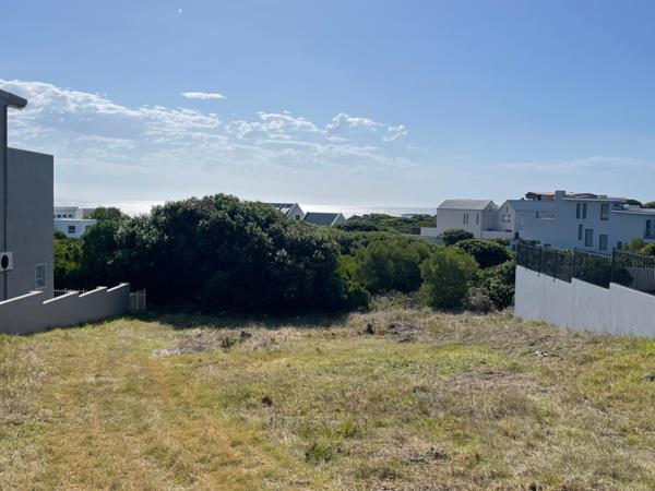 595 m² Land